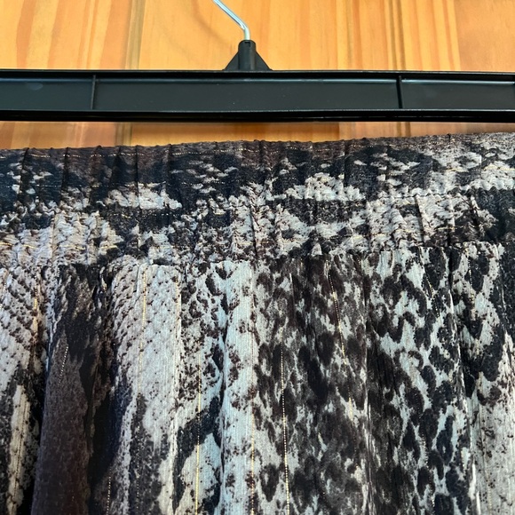 Maurice’s maxi skirt. Size medium. - Picture 5 of 6